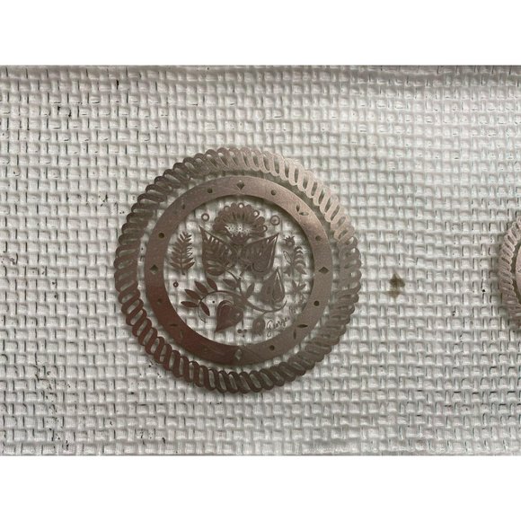 Mid century Georges Briard silver embossed tray w/teak handles - Picture 3 of 5